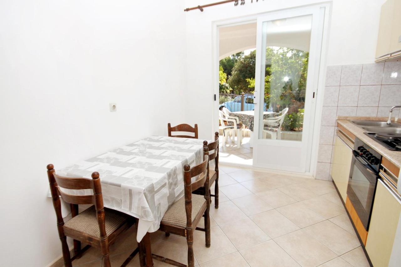 Apartments With A Parking Space Zavalatica, Korcula - 4453 エクステリア 写真
